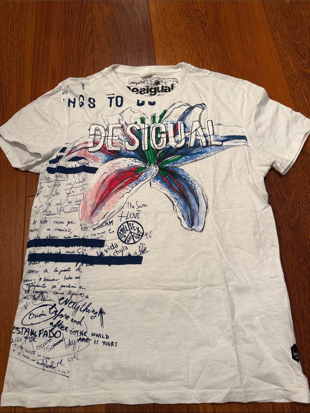 Desigual White Short-Sleeve Graphic Tee with Multicolor Floral Size L